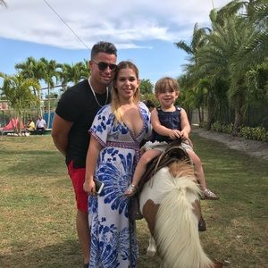 Meet your Posher, Sabeth